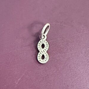 Pandora infinity charm